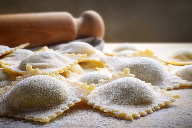 Ravioli & Tagliatelle Cooking Class at a Local's Home in Positano - Montepertuso and Li Galli: the Scenic Setup That Makes Cooking Better