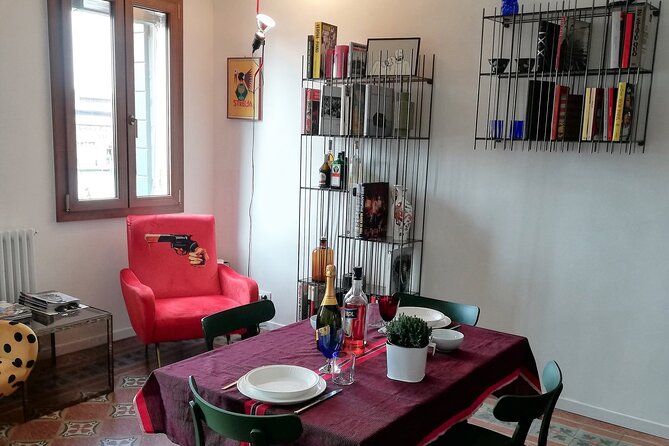 Rialto Market & Seafood Cooking Class in Murano - Alcohol, Lunch Flow, and the Pace of a 3-Hour Class