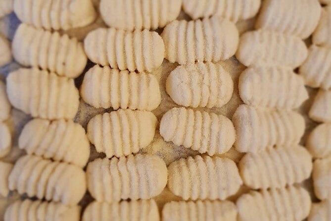 Rialto Market Tour and Italian Cooking Class with a local - Campo Bella Vienna cooking class: learn, taste, and build confidence