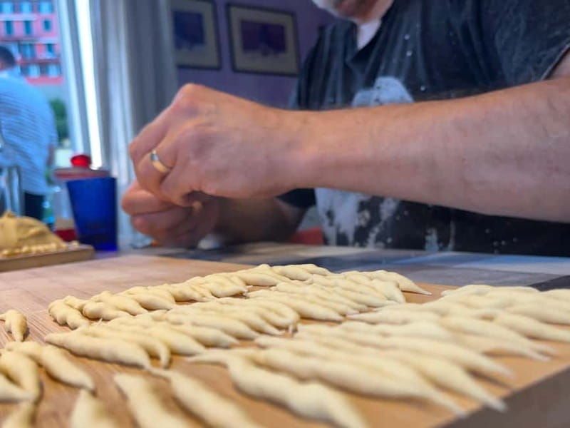 Riomaggiore: Pasta and Tiramisù Cooking Class - Key things you should know before you go
