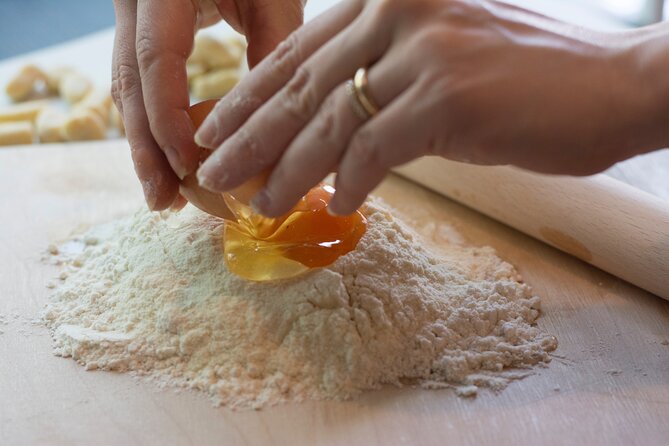 Rome Cooking Class: Fresh Pasta Two Ways & Tiramisu with wine - Key things I’d circle before you book