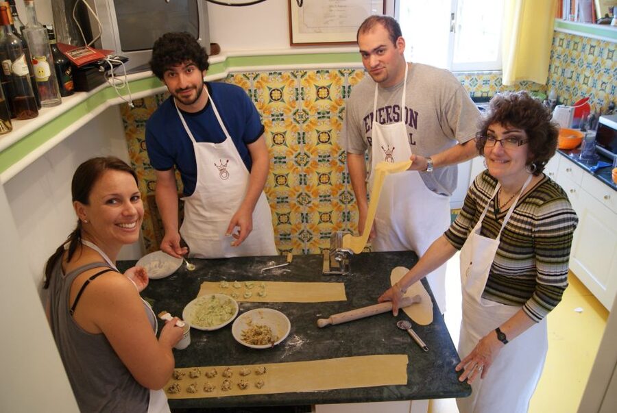 Rome Cooking Class & Gourmet Lunch - Lunch in the Lounge Near the Spanish Steps