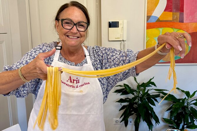 Rome : Cooking Class in a Real Roman Home in Trastevere - Key highlights at a glance