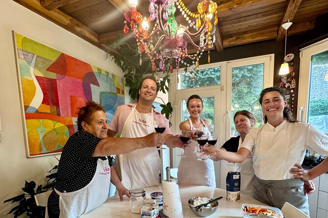 Rome : Cooking Class in a Real Roman Home in Trastevere - Trastevere in a home kitchen: the real draw
