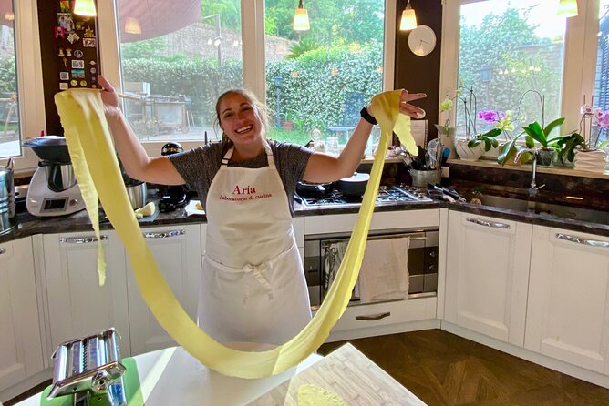 Rome : Cooking Class in a Real Roman Home in Trastevere - Group size, pace, and why it feels like a visit