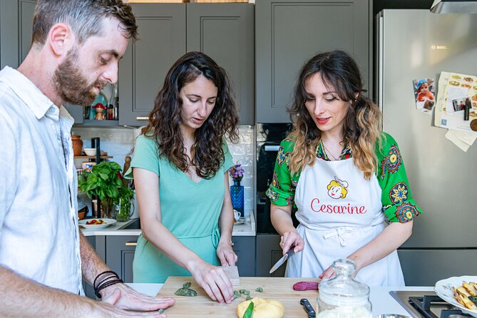 Rome Cooking Class: Make 3 Italian Dishes in Trastevere - The Welcome Aperitivo and Local Hospitality Flow