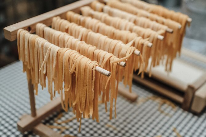 Rome Cooking Class: Make Pasta, Dine & Drink Wine With Local Chef - The Small-Group Advantage: Why Max 14 Travelers Matters