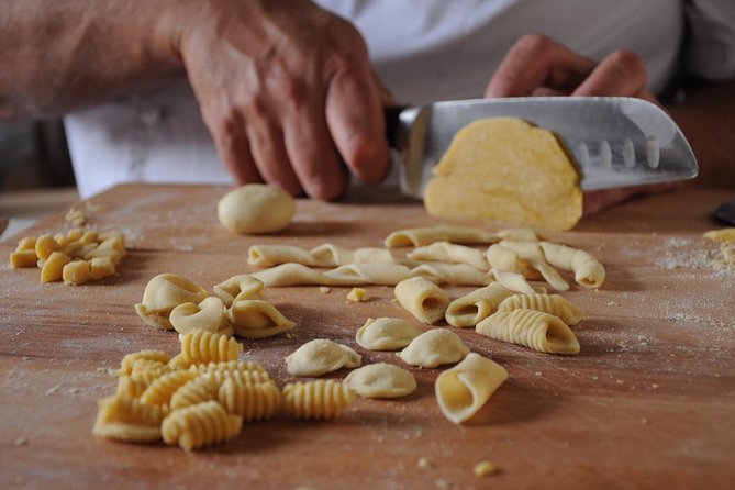 Rome Cooking Class: Make Pizza and Pasta with Wine & Dessert - The vibe: a Roman kitchen night, not a rushed demo