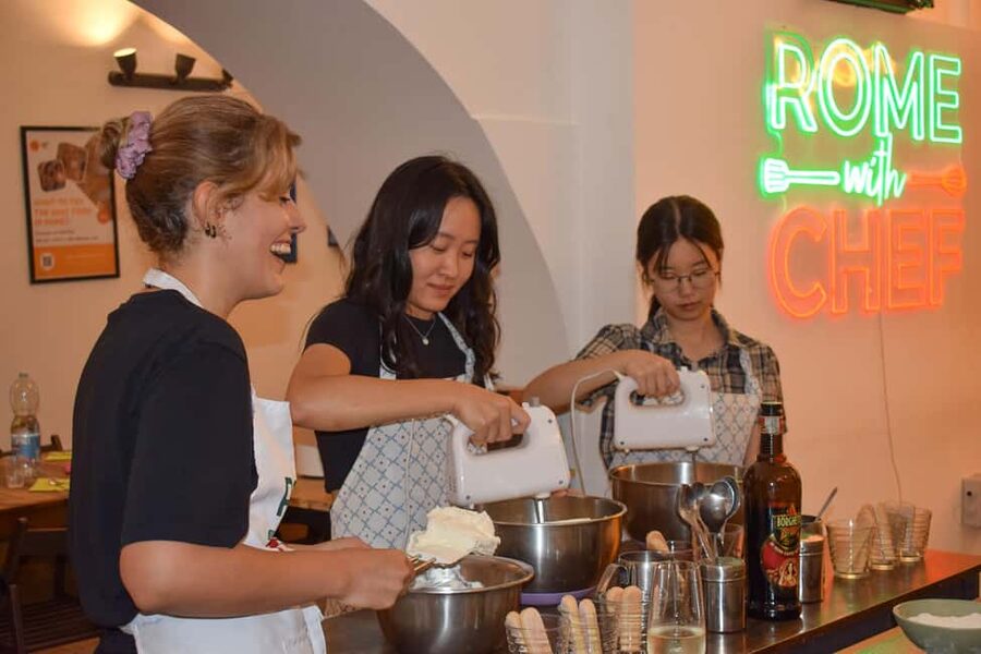 Rome: Family-Friendly Pasta and Tiramisu Cooking Class - The Drinks and Meal: Prosecco, Wine, and Limoncello