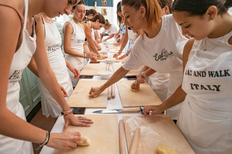 Rome: Fettuccine and Tiramisu Cooking Class with Wine - Shaping Fettuccine the Right Way (Not Just Cutting It)