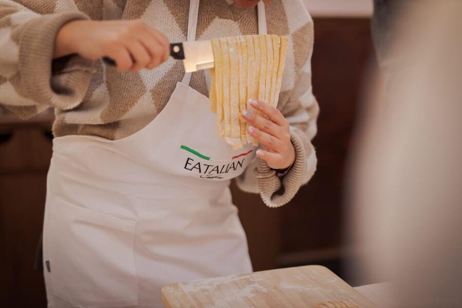 Rome: Fettuccine Pasta Cooking Class in Rome's City Center - Bruschetta and Drinks While Your Meal Comes Together