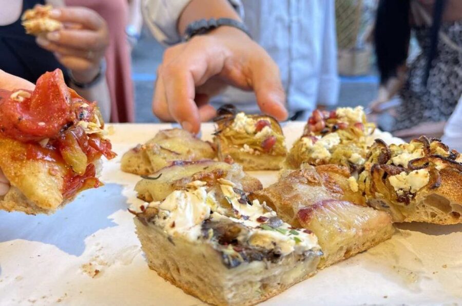 Rome: Gourmet Pizza Cooking Class (SHARED) - Pizza Rosso vs Pizza Bianca: Choosing Your Style