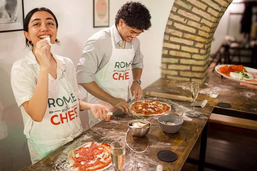 Rome: Hands-On Pizza Cooking Class with Spritz Mixology - Hands-on Roman pizza: what you’ll actually do