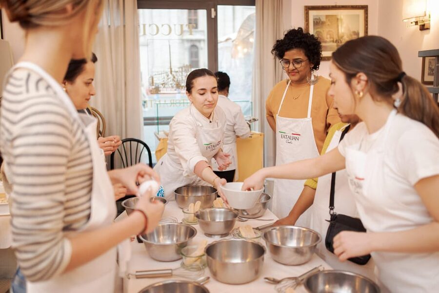 Rome: Pasta and Tiramisu Cooking Class in Piazza Navona - Fettuccine making: what you really learn (and how it pays off)