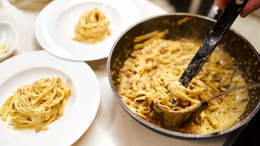 Rome: Pasta and Tiramisu Cooking Class with Prosecco - Key highlights you will feel in your hands
