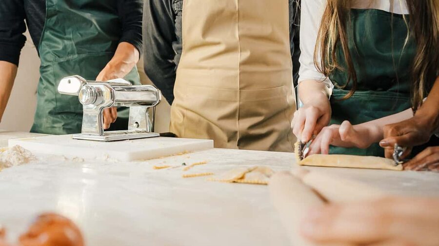 Rome: Pasta and Tiramisu Cooking Class with Prosecco - Switching gears to pasta: handmade fettuccine, Rome-style