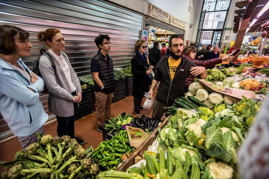 Rome: Pasta Cooking Class with Market Visit and Wine - The kitchen experience: “Kitchen of Mamma” with Chef Marco