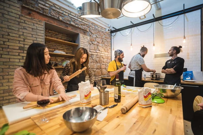 Rome: Pasta Cooking Class with Wine, Coffee, and Limoncello - The chef’s role: authentic sauce while you work your hands
