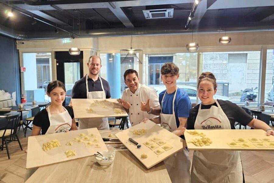 Rome: Pasta Fettuccine, Ravioli & Tiramisu Cooking Class - Prosecco welcome and the fresh fettuccine lesson