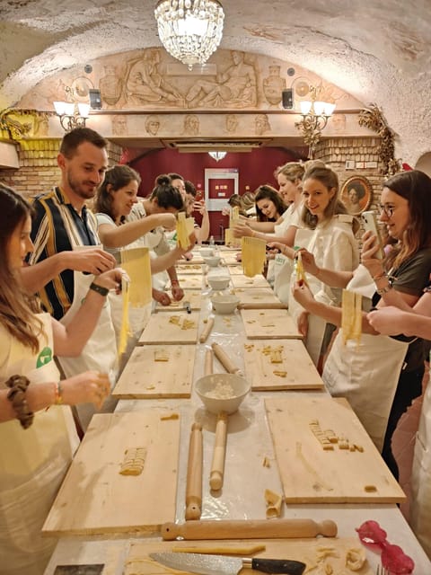 Rome: Pasta & Tiramisu Cooking Class near the Spanish Steps - The Spanish Steps Setting: What Makes This Class Feel Like Rome