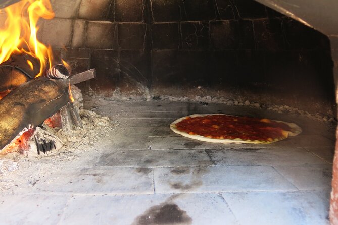 Rome: Private Pizza Making Home cooking class with a local - Why the private format matters more than you think