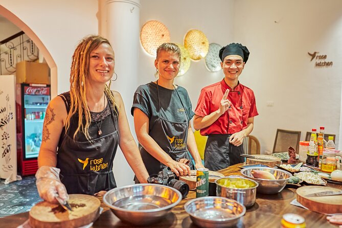 Rose Kitchen Hanoi: Market, Cooking & Culture Tour + Free PickUp - The villa kitchen with a 500m² garden: comfort + a calm place to eat