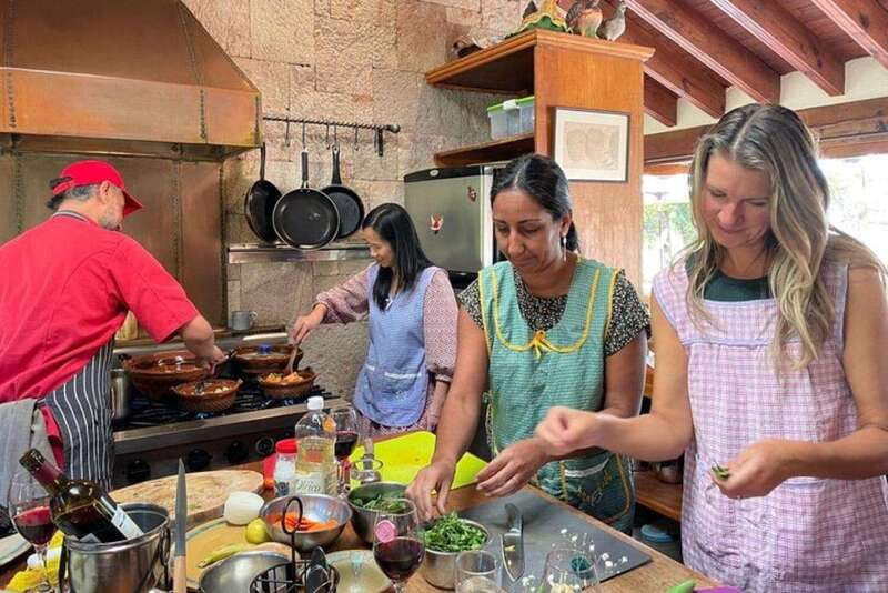 San Miguel de Allende: Mexican Cooking Class | Mole & Salsas - Key highlights you’ll feel right away