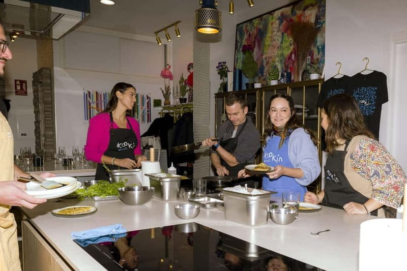 San Sebastián: Market Tour and Basque Cooking Class English - Should you book this San Sebastián market and Basque cooking class?
