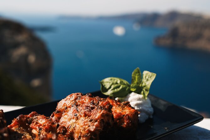 Santorini Cooking Class-2 Wineries: Special Honey Moon Experience - Timing in Oia: what 10:00 am feels like