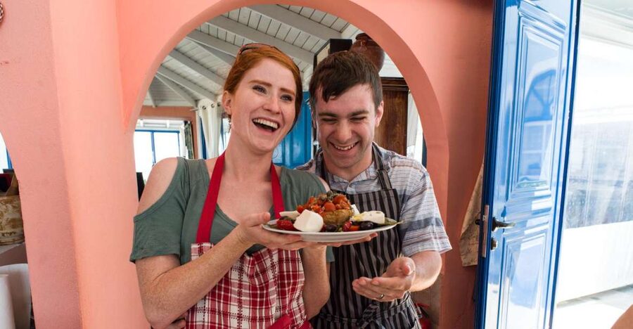 Santorini: Cooking Class and Easy Hike - Cooking class and lunch: traditional Greek food, done together