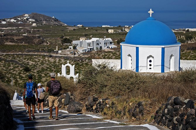 Santorini : Cooking Class & Easy Hike - Mesa Pigadia beach: where the day loosens up