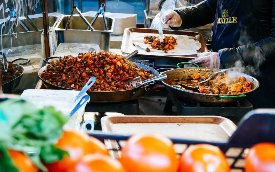 Santorini: Cooking Class with a Chef at the Ftelos Brewery - Ftelos Brewery: Why this Santorini cooking class feels different