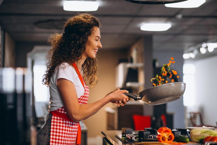Santorini: Cooking Class with a Chef at the Ftelos Brewery - Where you’ll cook: indoor beer views or a vine-shaded patio