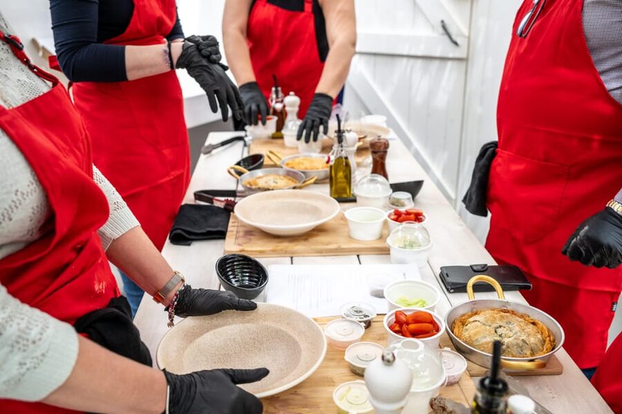 Santorini: Cooking Class with Lunch and Wine Tasting - Kamari’s Black Beach Kitchen: Why the Setting Matters