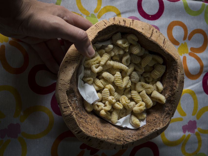 Sardinia Cooking Class: Fresh Handmade Pasta - Group size and transport: what you gain from the small, local format