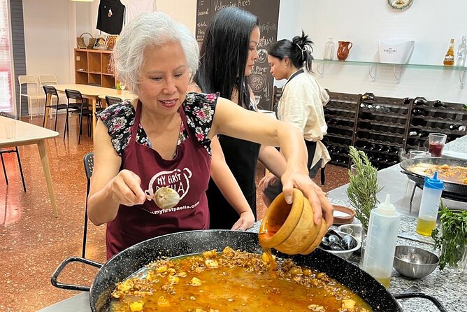 Seafood paella cooking class, tapas and visit to Ruzafa market. - The Paella Table: What You Eat After You Cook