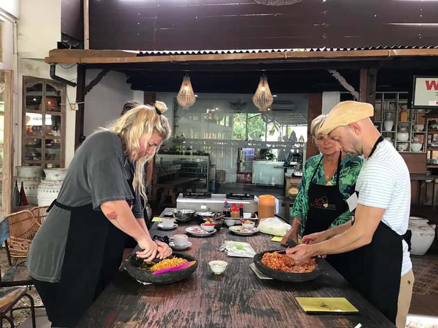 Seminyak: Balinese Cooking Class & Market Tour - From market to kitchen: where small groups make a difference