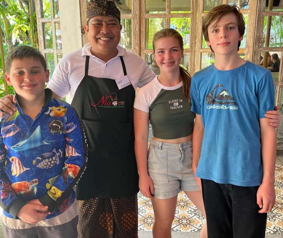 Seminyak : cooking class traditional food bali - Welcome snack and drinks: small, but they set the tone