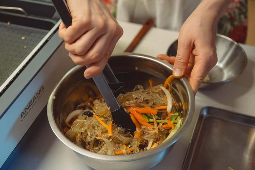 Seoul: Authentic Korean Cooking Class and Market Tour - Dessert and Tea-Time: A Sweet Finish You Can Actually Repeat