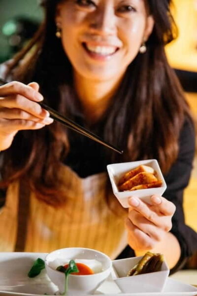 Seoul: Kimchi Dishes Cooking Class with Wine Pairing - The Start: Tasting 4 Kimchi Types Like a Flavor Detective