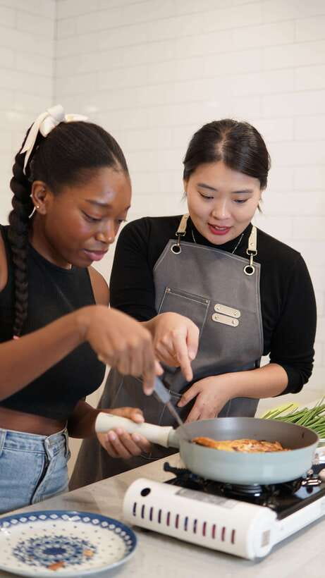 (Seoul) Korean Cooking Class with a Professional Chef - Meet Da-ye at Ricely Cooking Studio (and why the tone matters)