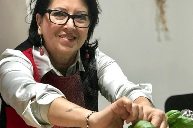 Sicilian Cooking Class : Traditional - A family kitchen lesson in why Sicilian food tastes the way it does