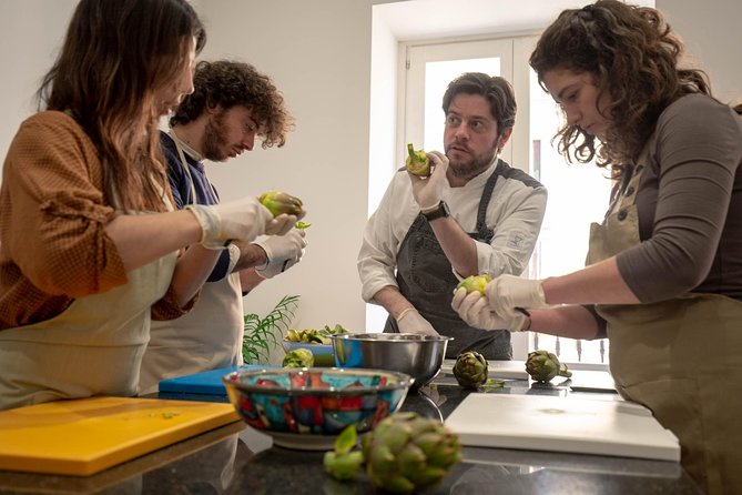 Sicilian Cooking Class - Walking to the air-conditioned cooking studio