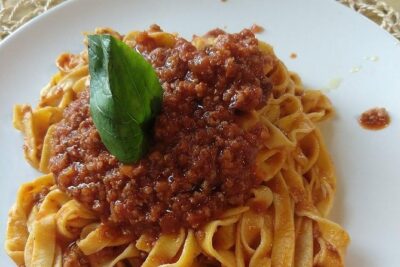 Siena: Small Group Cooking Class in Chianti Farmhouse - Meet Chef Simone and settle into the Tuscan pace