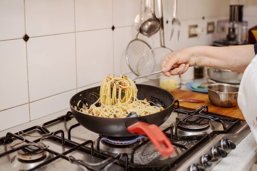 Siracusa: Pasta & Tiramisu Cooking Class at a Local's Home - Practical pasta lessons to try on your own later