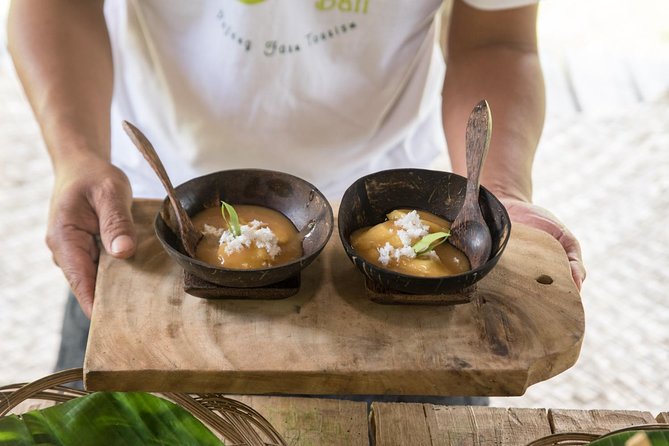 Small-Group Farm Tour & Balinese Cooking Class in Ubud with Kadek - Eating the meal: the mother nature ritual and why it changes the timing
