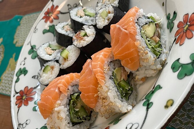 Small Group Sushi roll and Tempura Cooking Class in Nakano - Rolling 3 Sushi Types: Choosing Fillings and Learning the Rhythm