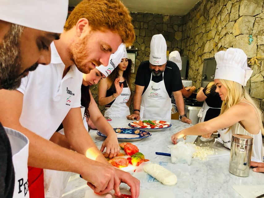 Sorrento: Italian Cooking Class with Transfer - A hands-on Italian cooking class with a transfer from your Sorrento hotel