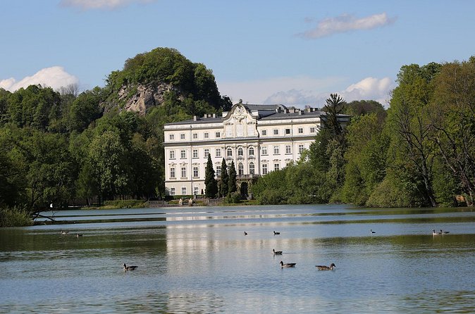 Sound of Music Tour with Edelweiss Cooking Class in Salzburg - Edelweiss Cooking Class: apple strudel, goulash lunch, and real hands-on fun