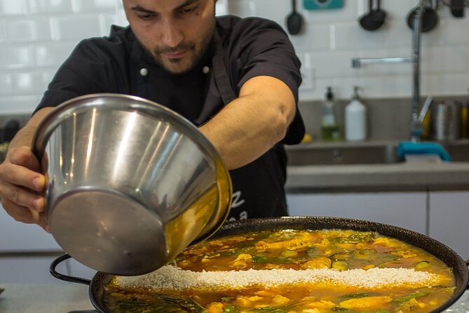 Spanish Cooking Class and Dinner in Seville - The format: chef-led, but you still do real work